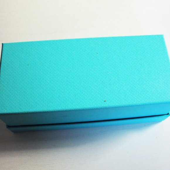 Genuine Tiffany Box for Eyeglasses, Empty, With Certificate of Authentic… - Picture 7 of 8